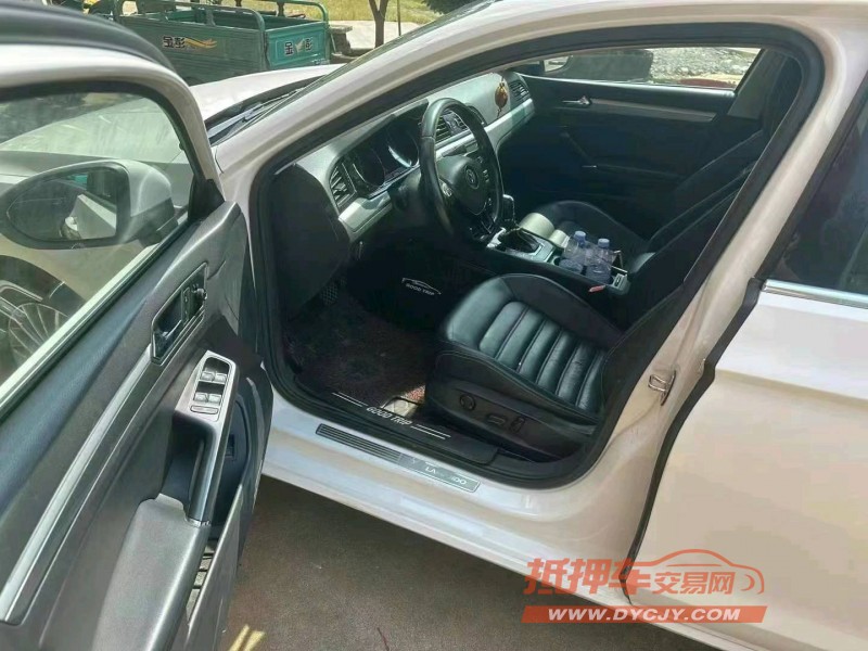 武汉15年大众凌渡5