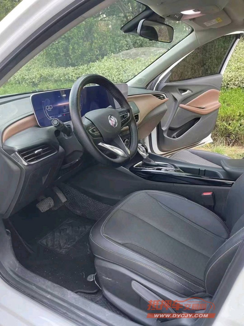 枣庄22年别克威朗4
