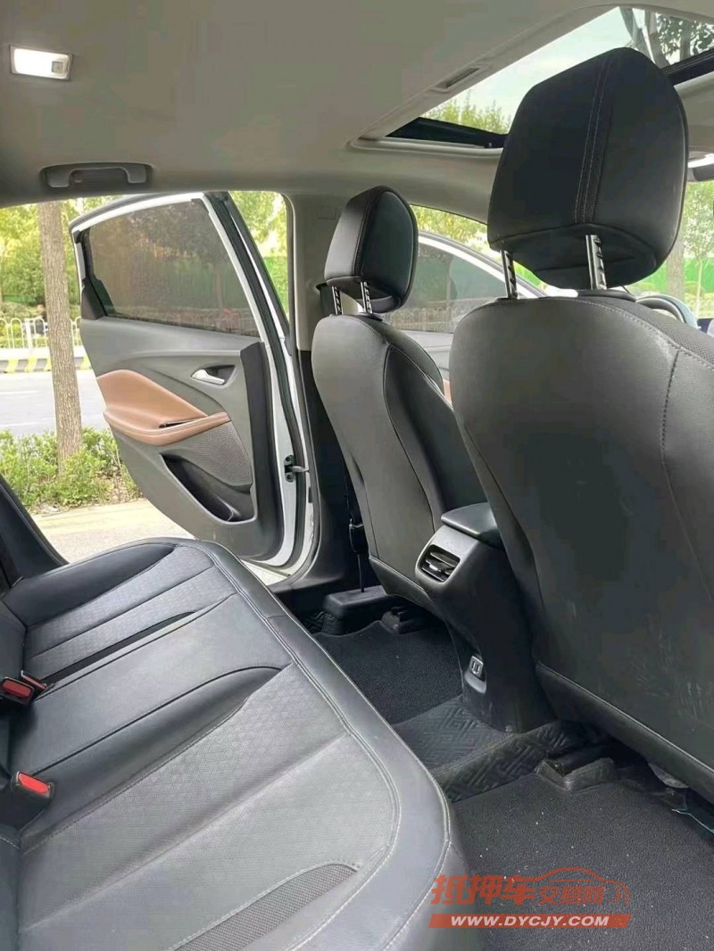 枣庄22年别克威朗6