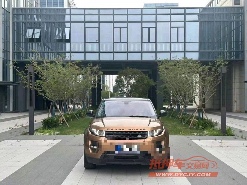 青岛14年路虎极光1