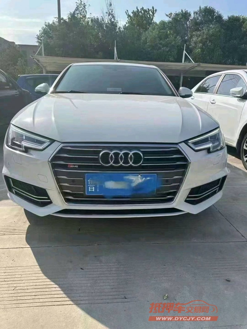 济宁18年奥迪A4L1