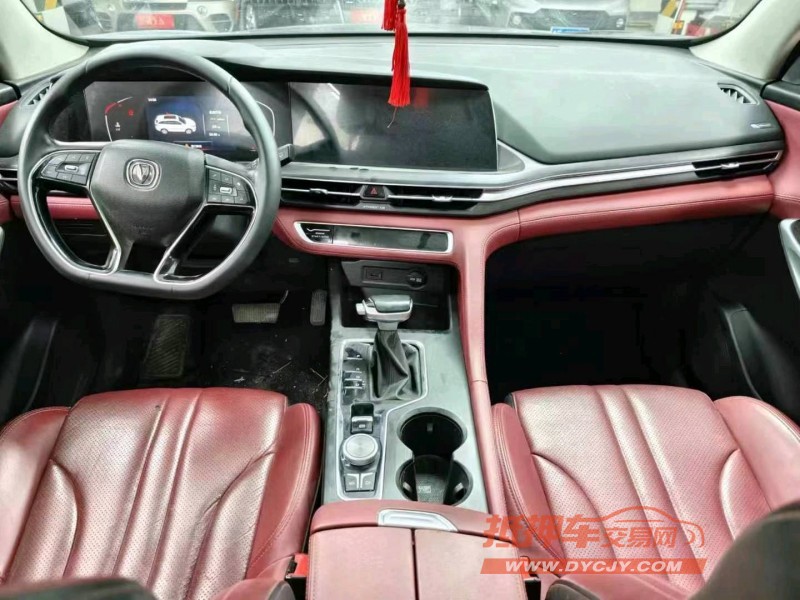 成都21年长安汽车CS755