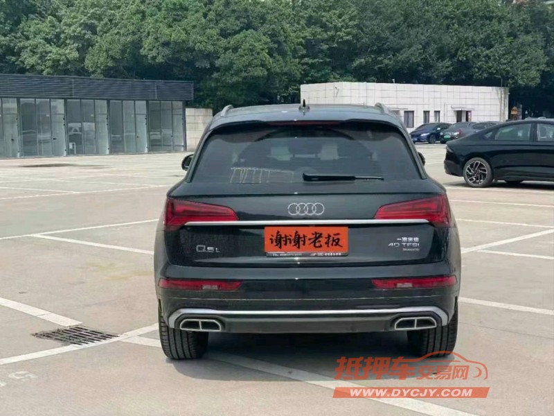 重庆22年奥迪Q56