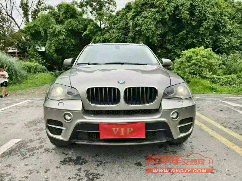 成都12年宝马X51