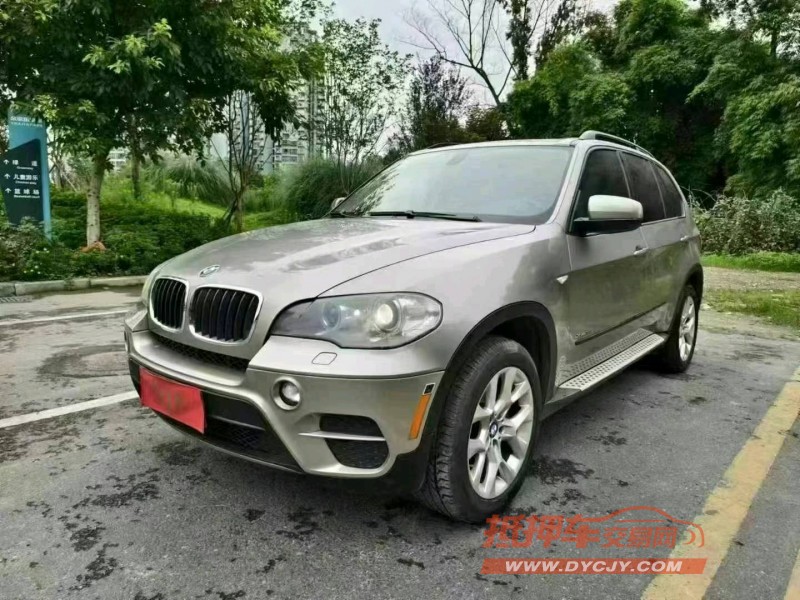 成都12年宝马X53