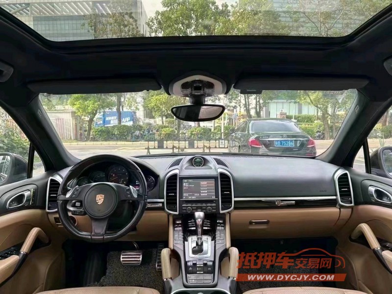 深圳14年保时捷卡宴4