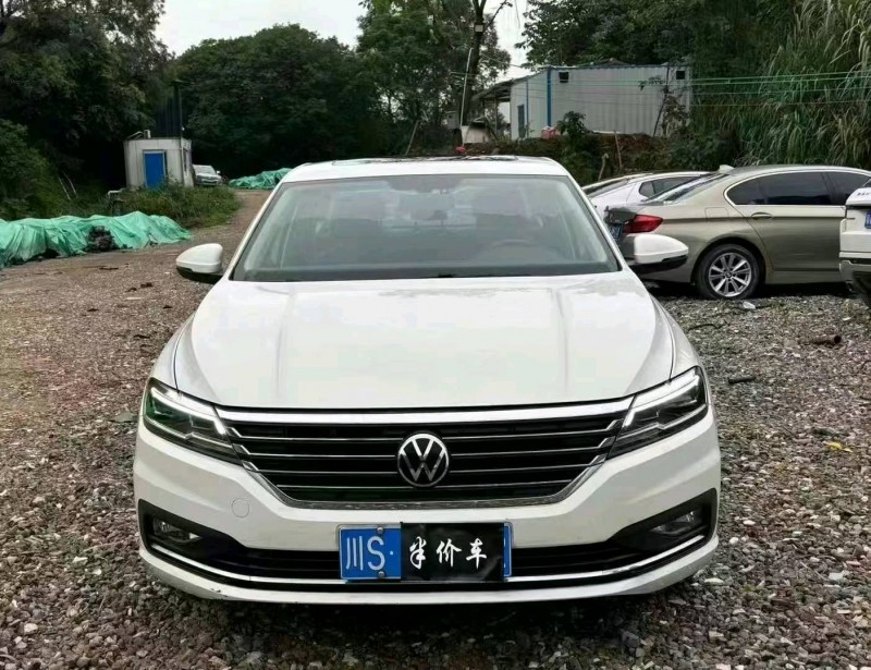 江门22年大众朗逸1
