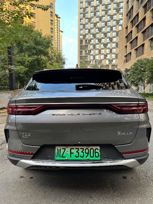 成都22年比亚迪宋新能源9