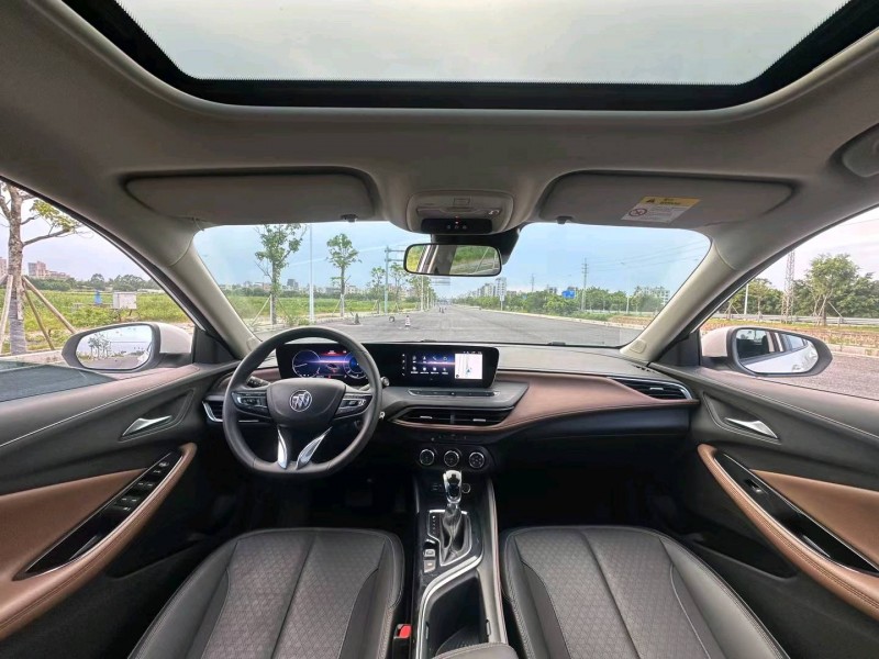 汕头22年别克威朗5