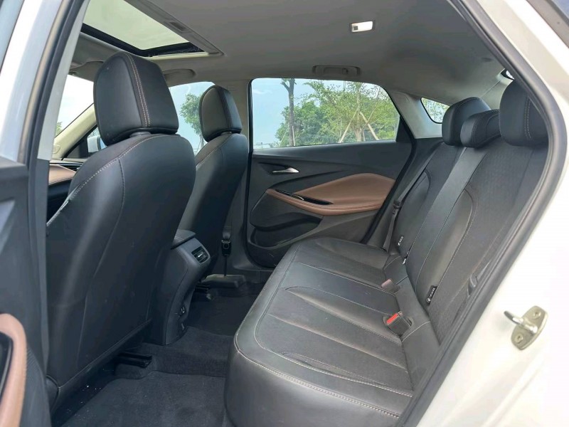 汕头22年别克威朗6