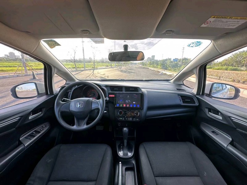 汕头16年本田飞度5