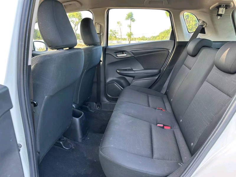 汕头16年本田飞度6