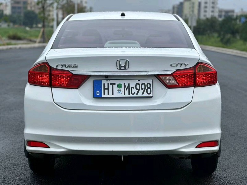 汕头17年本田锋范9