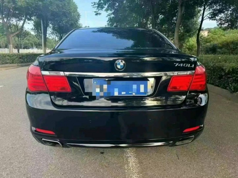 邵阳12年宝马7系2