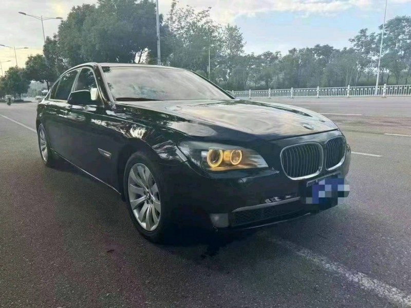 邵阳12年宝马7系4