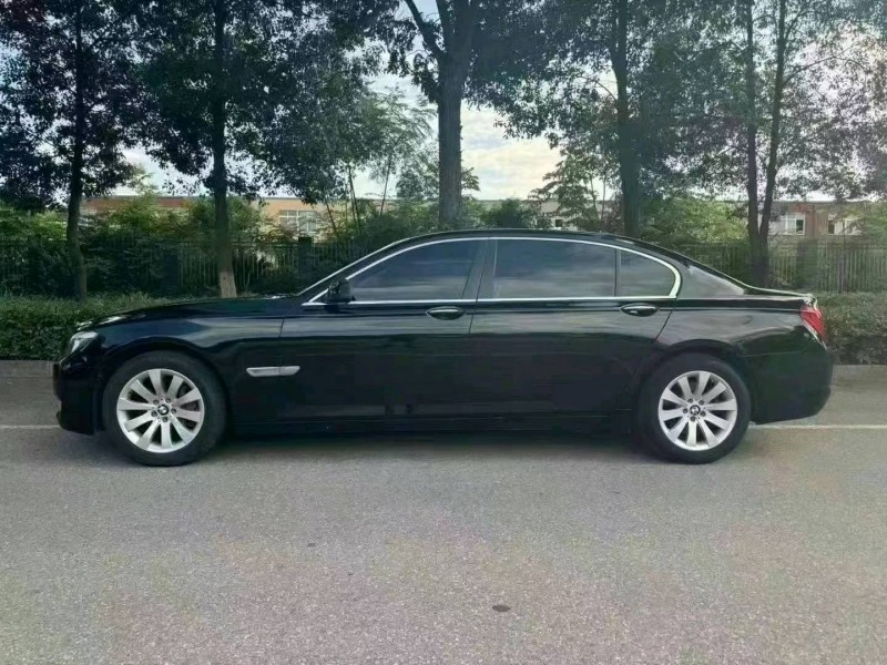 邵阳12年宝马7系9