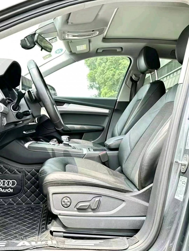江门19年奥迪Q56