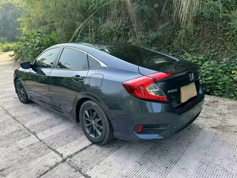 重庆20年本田思域7