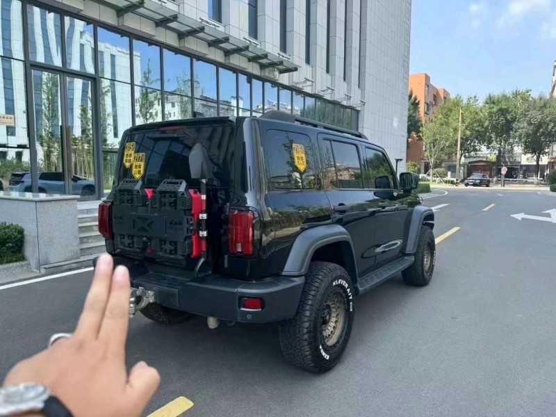 濟寧21年長城汽車坦克3004