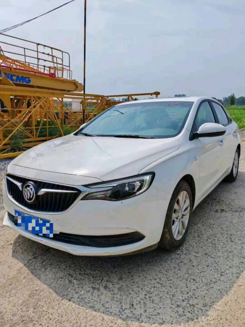 济宁22年别克英朗7