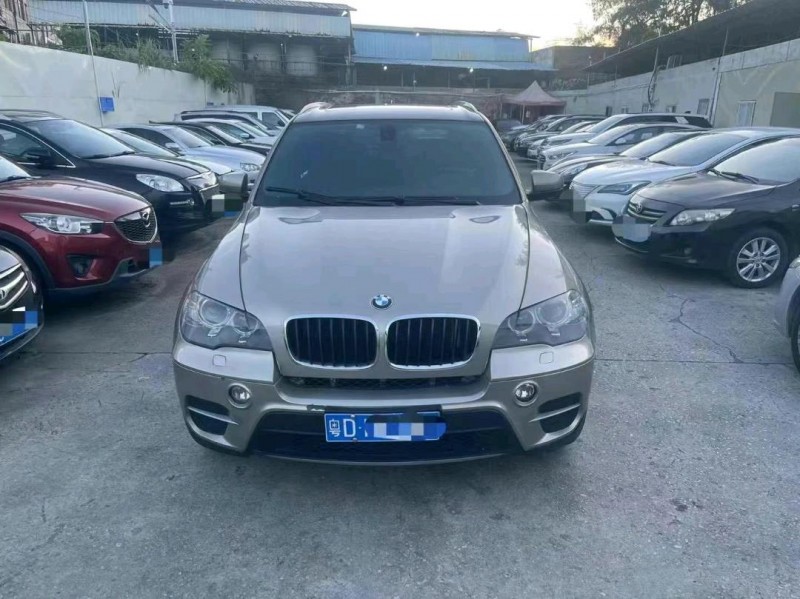 广州11年宝马X51
