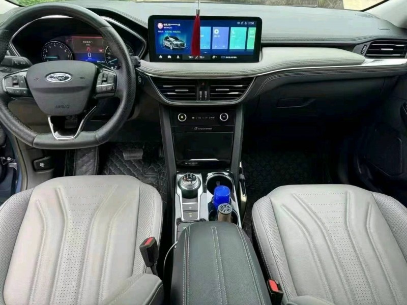 保定22年福特锐际6