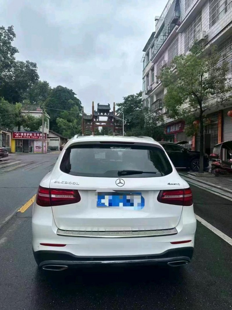 邵阳19年奔驰GLC7