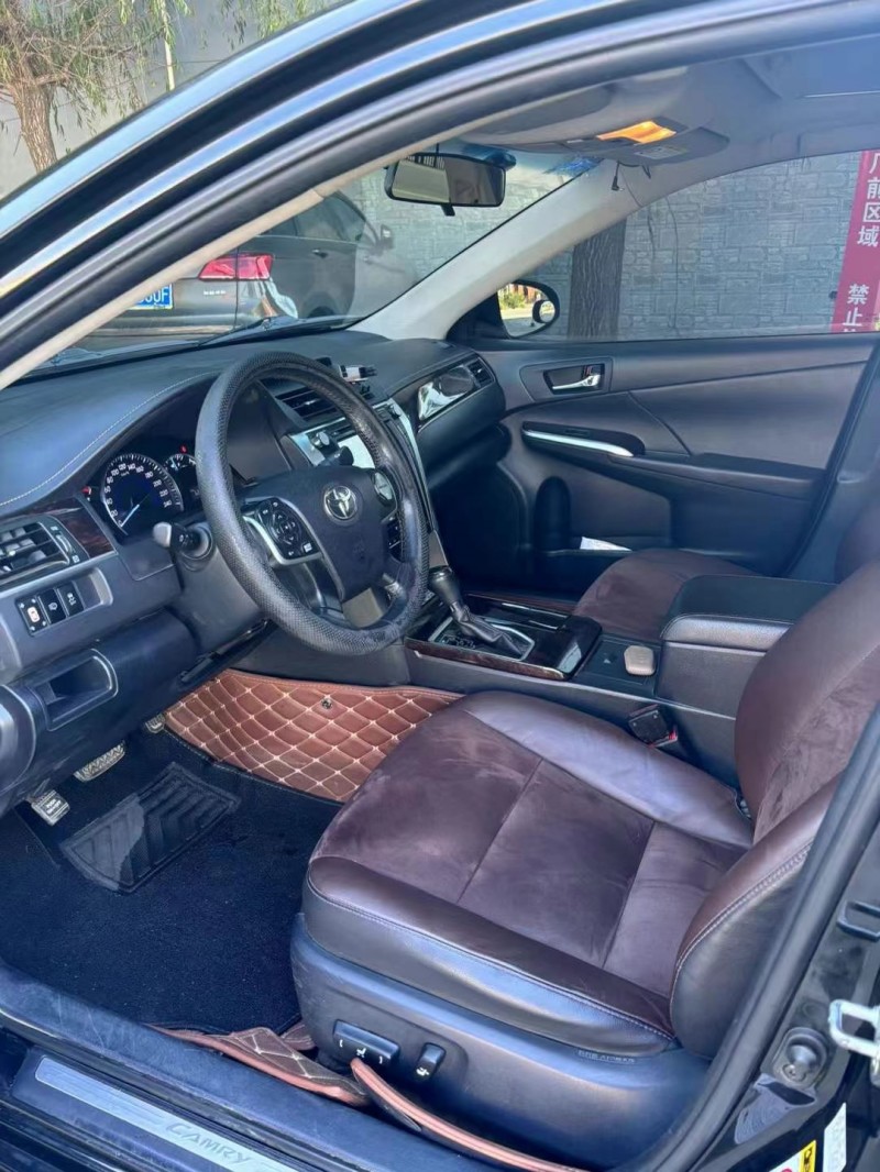 保定17年丰田凯美瑞5