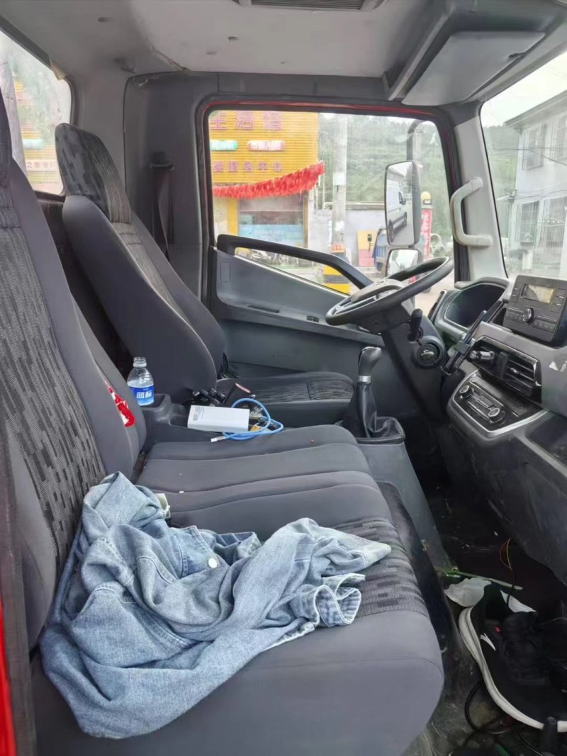 济南21年跃进轻卡4