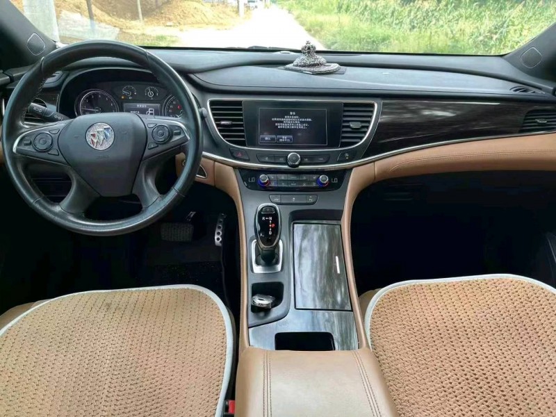 保定16年别克君越7