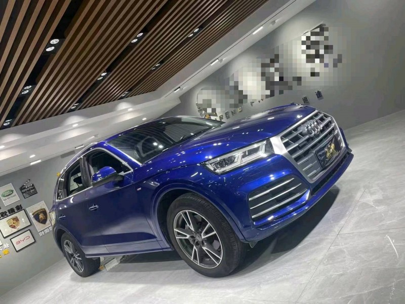 成都18年奥迪Q52