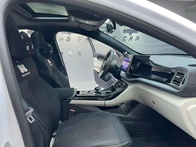 成都23年比亚迪秦5