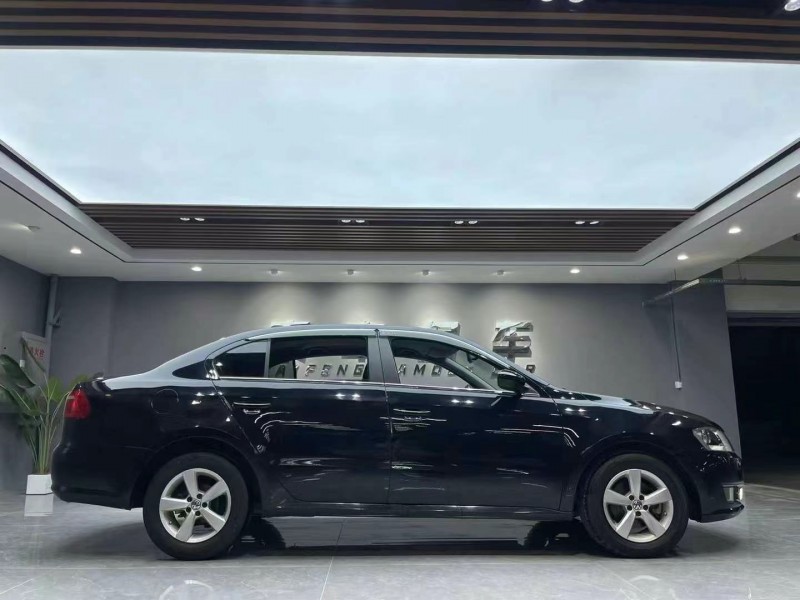 成都16年大众朗逸6