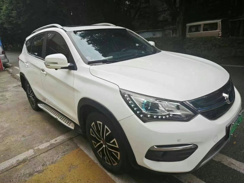 深圳18年比亚迪宋2