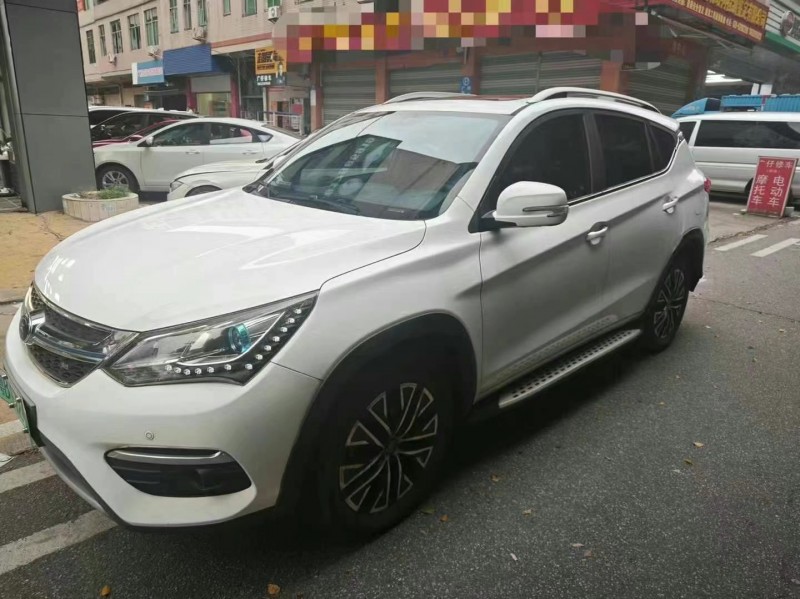 深圳18年比亚迪宋3