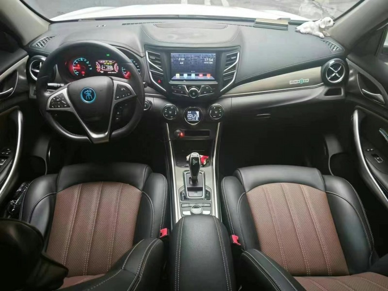 深圳18年比亚迪宋5