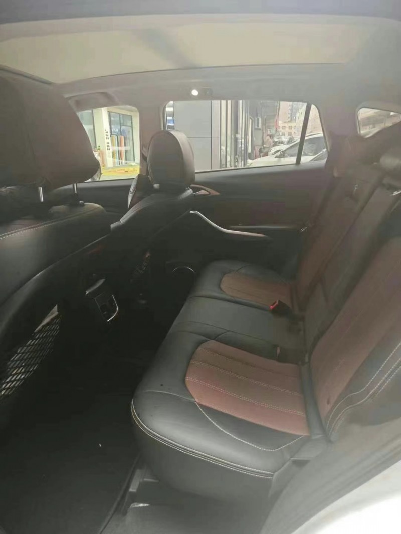 深圳18年比亚迪宋6