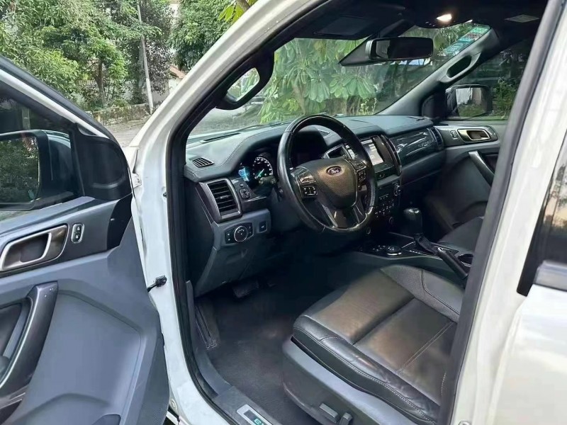 佛山16年福特撼路者5