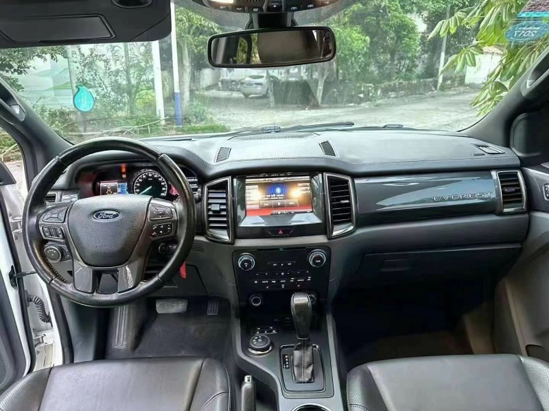 佛山16年福特撼路者9