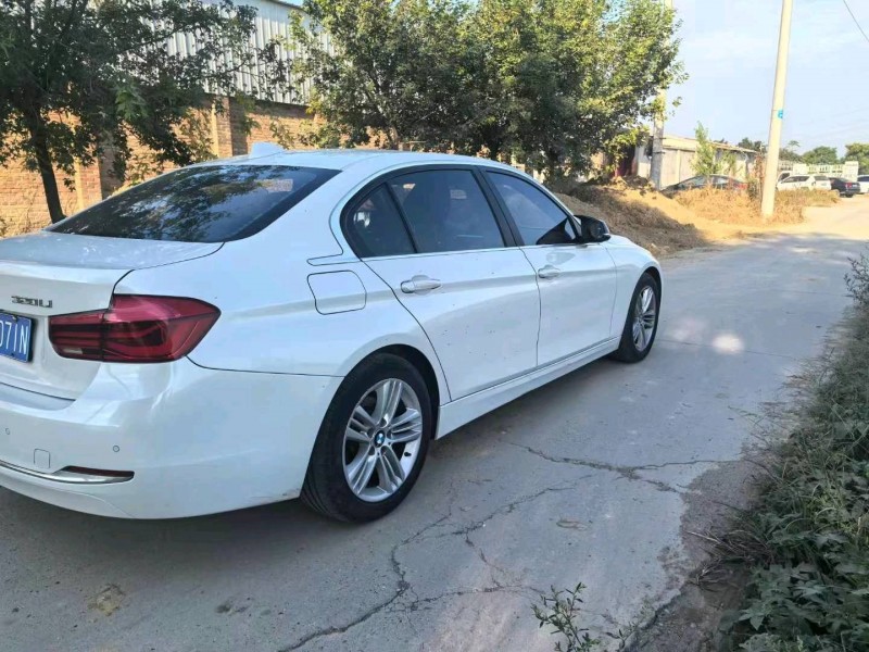 保定17年宝马3系4