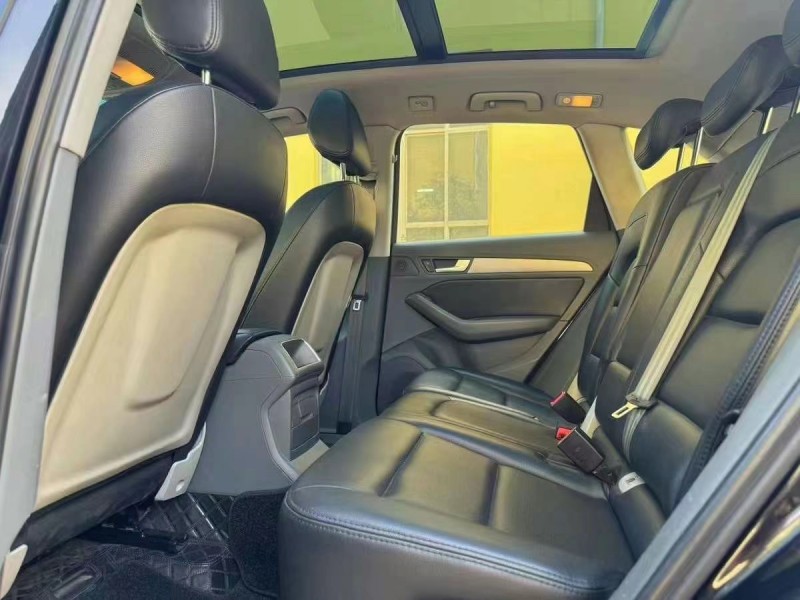 济宁16年奥迪Q54