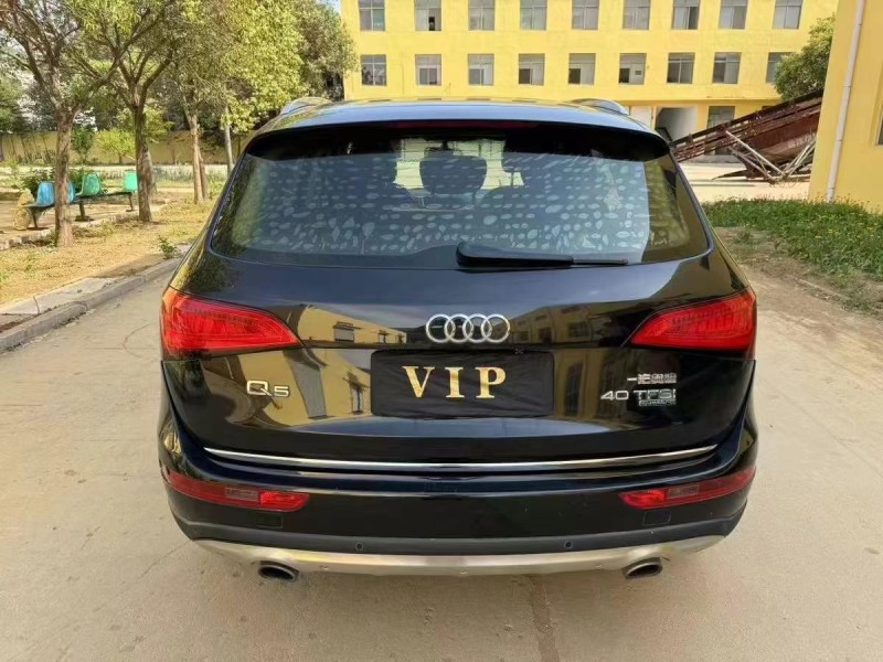 济宁16年奥迪Q55