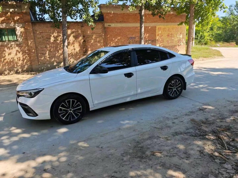 保定22年荣威i53