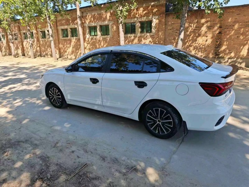 保定22年荣威i55