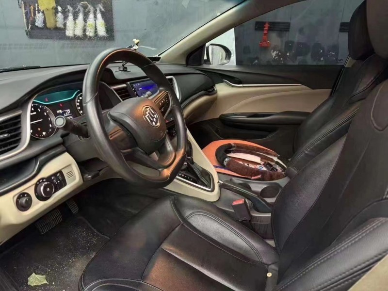 烟台17年别克英朗4