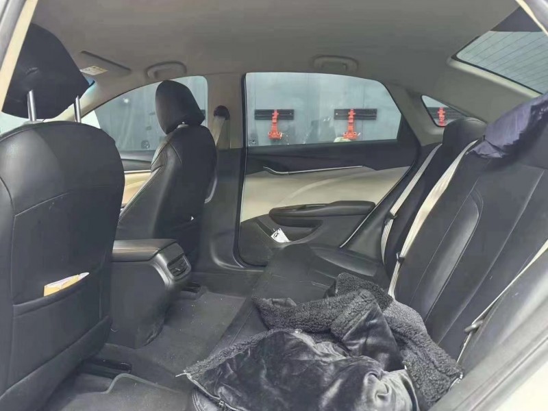 烟台17年别克英朗7