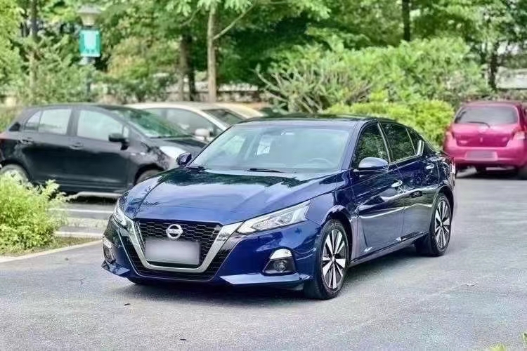 汕頭22年日產天籟2