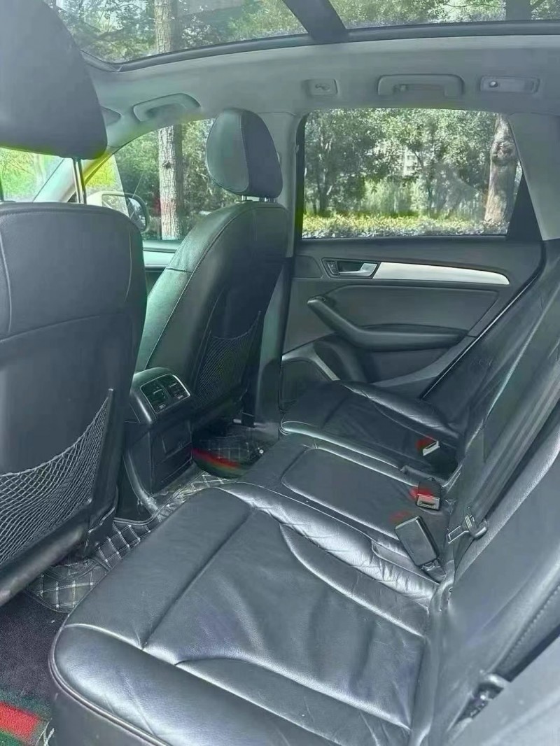 济宁13年奥迪Q58