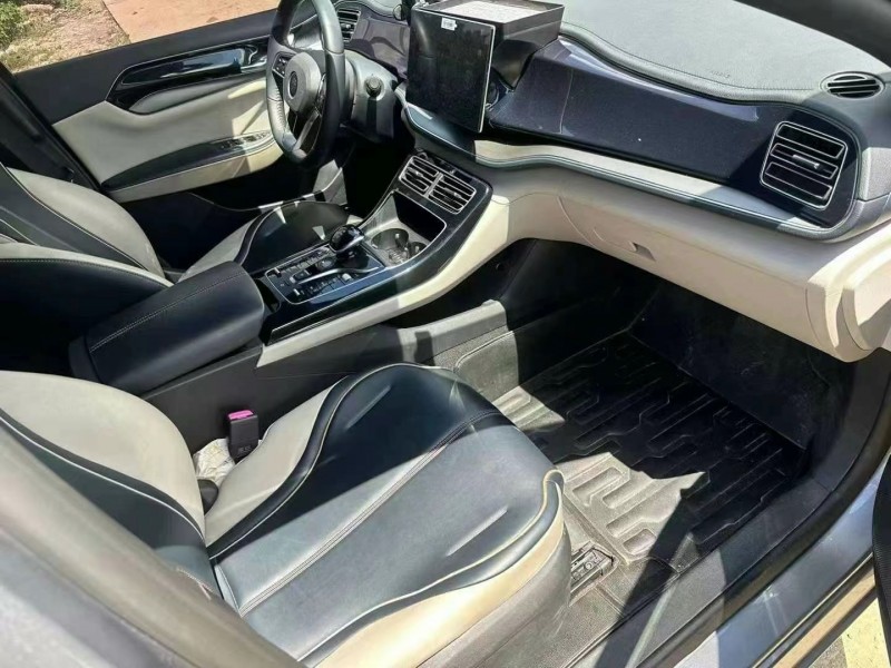 中山22年比亚迪秦7