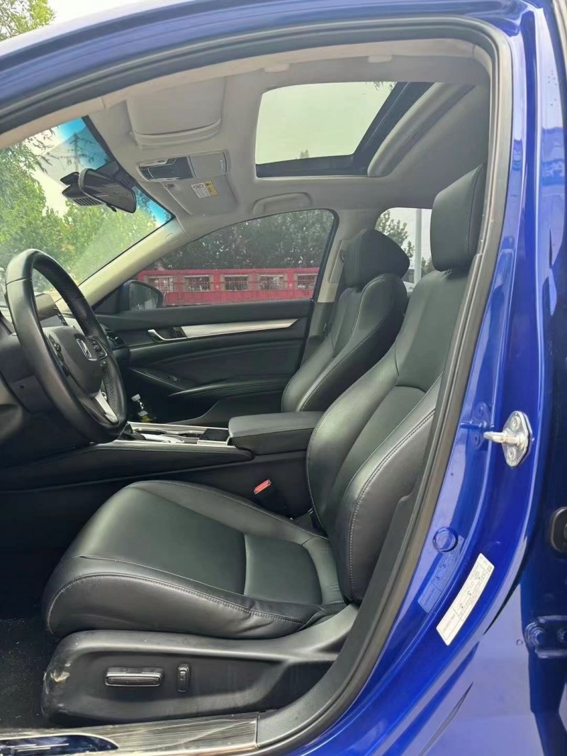 济宁19年本田雅阁6